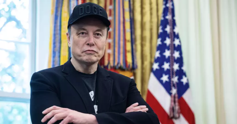 Mỹ cắt giảm hàng chục hợp đồng liên bang trị giá 1,6 tỷ USD